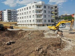 Karaköprü’ye yeni yeşil alanlar kazandırılıyor