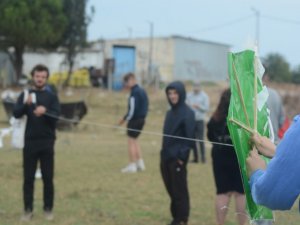 Uçurtmalar Manyas Gölü için havalandı