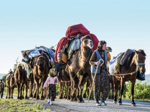 Sarıkeçili Yörüklerinin göçü, fotoğraf sanatçısına 2 ödül getirdi