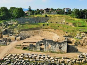 Antik kent tarih severleri bekliyor