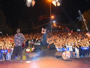 Salihli’de gençler Kolpa ile coştu