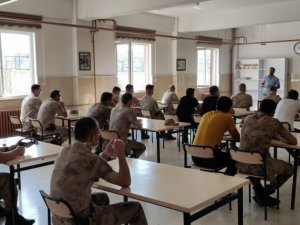 Bingöl’de doğa koruma personeli, jandarma ekiplerine seminer verdi