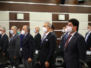 Savunma Sanayii Başkanı Demir, Yenilikçi ve İleri Teknolojiler Katılım Girişim Sermeyesi Yatırım Fonu İmza Töreni’ne katıldı