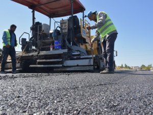 Aliağa’da Güzelhisar Caddesi asfaltlanıyor