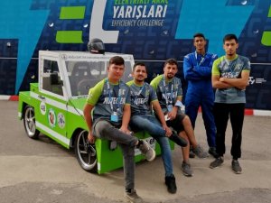 Ürettikleri elektrikli araç ile Muğla’yı temsil ettiler, İzmit’ten ödülle döndüler
