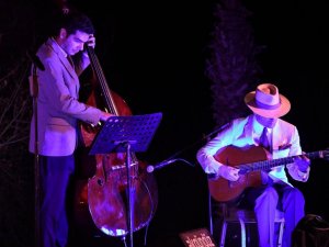 Kuşadası caz konserine ev sahipliği yaptı