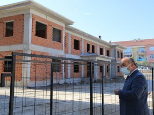 Müdür Başyiğit, anaokulu inşaatında incelemelerde bulundu