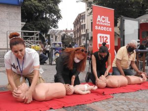 Vatandaşlara uygulamalı ilk yardım eğitimi