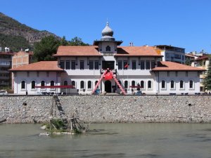 Amasya’daki Saraydüzü Kışla Binası kütüphane oldu