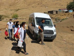 Aşı ekipleri Bitlis’i mavi şehir yapmak için çalışıyorlar
