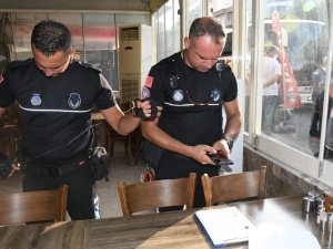 Kuşadası’nda imara aykırı iş yeri mühürlendi