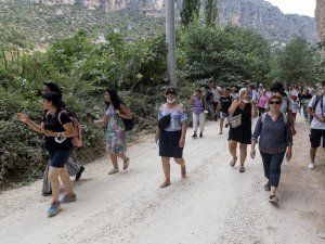 Mersin’de ’Doğa Bizi Çağırıyor’ etkinliği Kayacı Vadisinde devam etti