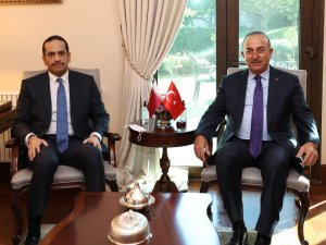 Bakan Çavuşoğlu, Katarlı mevkidaşı Al Thani ile görüştü