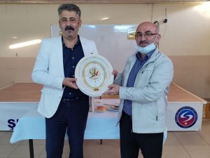 Hisarcık’ta Şube Müdürü Eskiakgün’e veda yemeği