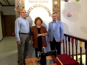Eski Bakan Akşit, Yeşilyurt’taki tekstil müzesini inceledi