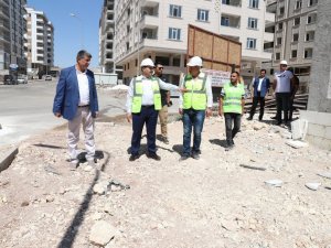 Canpolat Karşıyaka semt pazarı projesini inceledi