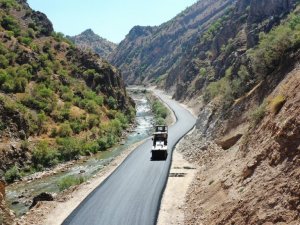 Van Büyükşehir, Çatak’ta 37 yerleşim yerinin 50 yıllık yol sorununu çözdü