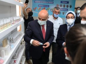 Açılışı yapılan Ar-Ge Merkezi pandemide günde 17 bin maske üretti