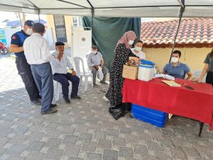 Selendi’de gece gündüz aşılama çalışmaları sürüyor