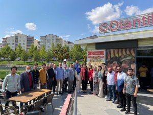 Ak Parti İl Başkanı Ünsal, gazetecilerle buluştu