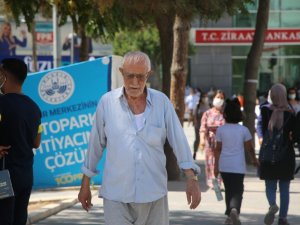 Vaka sayısının en çok arttığı Elazığ’da maskesiz vatandaş, herkesi maske takmaya davet etti