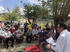 Kozan’daki yangın mağduru ailelere evleri 1 yıl içinde teslim edilecek