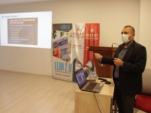 Hayat Hastanesi doktorlarından, Yeşim çalışanlarına aşı bilgilendirmesi