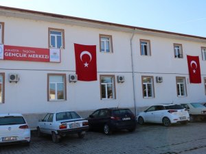 Taşova Gençlik Merkezi gençleri bekliyor