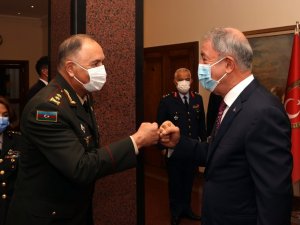 Milli Savunma Bakanı Akar, Azerbaycan Genelkurmay Başkanı Veliyev’i kabul etti
