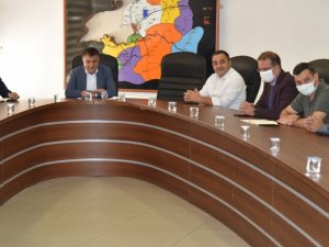 Van Sağlık İl Müdürlüğü tarafından pandemi ve aşılama konulu istişare toplantısı düzenlendi