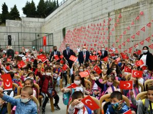 Vali Dağlı: “Vatandaşlarımızı aşılama çalışmalarına destek olmaya davet ediyoruz”
