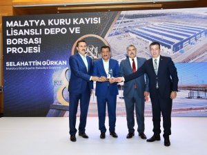 Malatya Büyükşehir’in lisanslı depo ile kongre fuar merkezi projelerine ödül