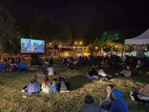 Tarihi kentte açık hava sinema keyfi