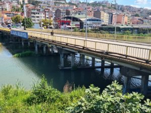 Alaplı’da 60 yıllık şehir içi bağlantılı köprü yenileme bekliyor