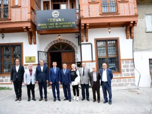 Ahiliğin kalesinde, Ahiler unutulmadı