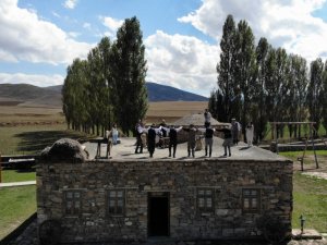 Avrupa’da ’Yılın Müzesi’ seçilen müzede dam üstünde horon şov