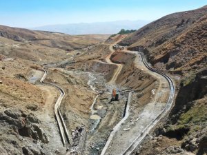 Van Büyükşehir Belediyesi’nin 21 kilometrelik sulama kanalı projesi 6 mahalleye can suyu olacak