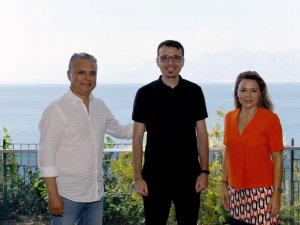 Dijital kolaj sanatçısının Türkiye’de ilk sergisi 16 Eylül’de Türkan Şoray Kültür Merkezi’nde