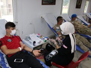 Jandarma’dan kan bağışı