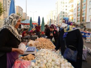 Kadın pazarcılara ziyaret