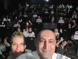 Başkan Yılmaz, kadınlarla birlikte ’Tomris’ filmini izledi