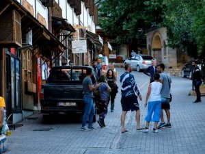 Dünya Geçici Miras Listesi’ne alınan Kemaliye, yaz aylarında ilçe nüfusunun 10 katı ziyaretçi ağırlıyor