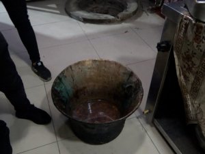 Büryan etinin yağından yapılan avşor çorbası kahvaltının vazgeçilmezi