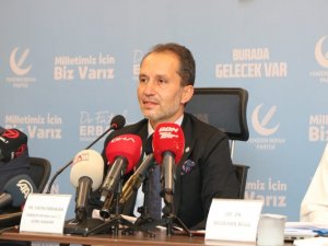 Yeniden Refah Partisi Genel Başkanı Erbakan: “Pandeminin bitmesi doğal bağışıklık ile olur“