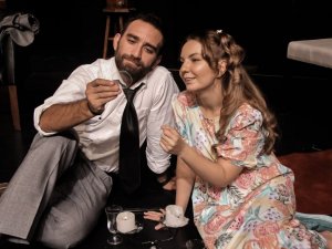 Tiyatrolar perdelerini açıyor