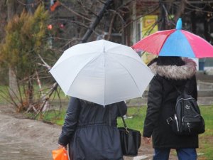 Doğu’daki 3 il için gök gürültülü sağanak uyarısı