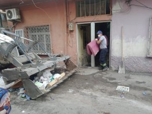 Evden 9 kamyon çöp çıkarıldı