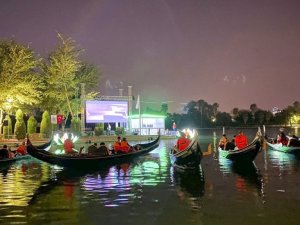 "Gondolda Sinema" keyfi