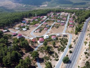 Tarsus’ta yol yapım çalışmaları sürüyor