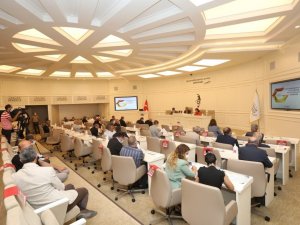 Ekim ayında ilk oyunu sahneleyecekler